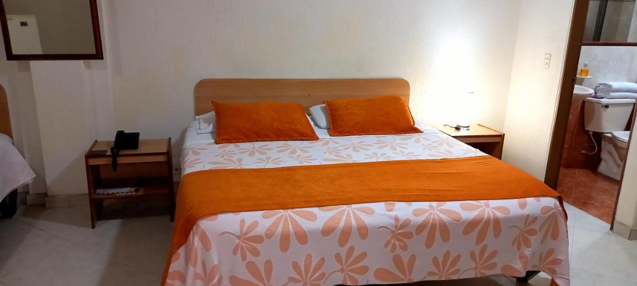 Hoteles Bogota Inn Turisticas 63 Εξωτερικό φωτογραφία